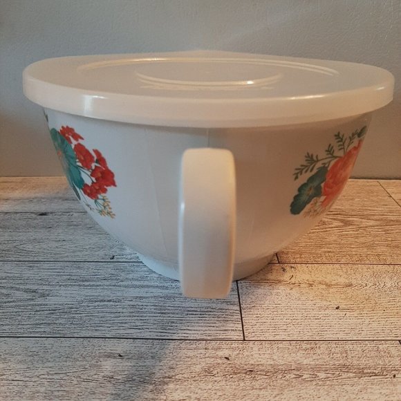 Pioneer Woman 4 Cup Covered Mixing Bowl with Handle and Lid Melamine - Picture 7 of 11